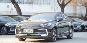 北汽新能源冬奥车队上路
