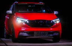 江铃 E300 首次亮相 采用全新外观设计