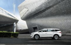 智能黑科技+越级品质，嘉际硬刚奥德赛，成行业标杆！