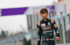 不负众望 香港车手洪寿鸿参加雷诺方程式