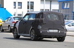 起亚Soul EV内饰谍照首曝 配备圆形电子换挡机构