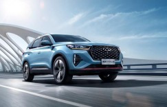 现金优惠最高至万元，年终购车首选瑞虎7 PLUS，你要的他都有！~