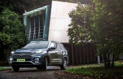 家庭用车买啥好？瑞虎8 鲲鹏版2.0T三大优势堪称智慧之选！