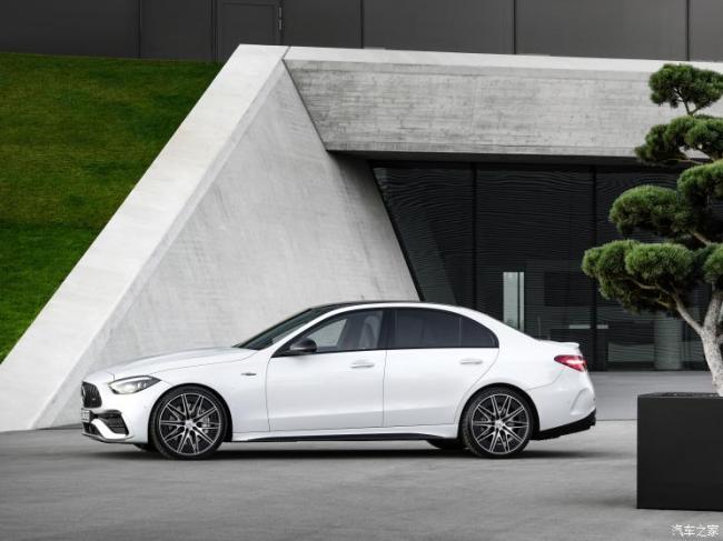 梅赛德斯-AMG 奔驰C级AMG 2022款 AMG C 43 4MATIC 欧洲版