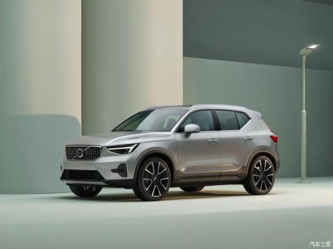 沃尔沃(进口) 沃尔沃XC40(进口) 2023款 基本型