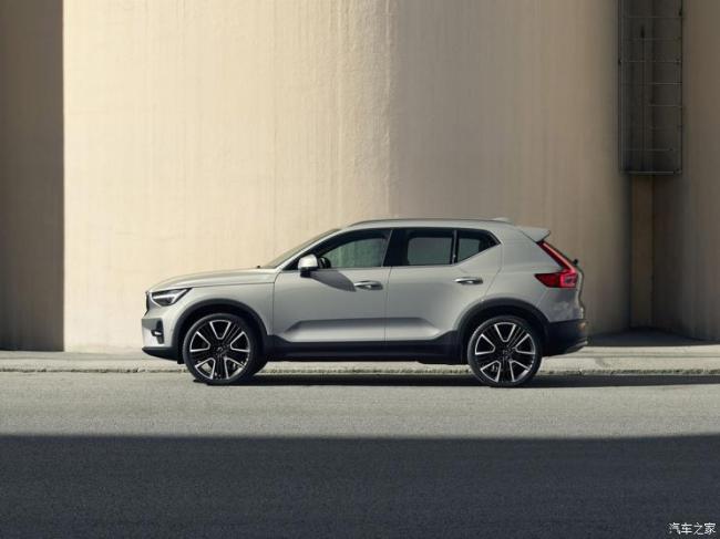 沃尔沃(进口) 沃尔沃XC40(进口) 2023款 基本型