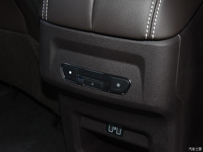 北京汽车制造厂 王牌M7 2022款 1.6L 长轴豪华型 7座