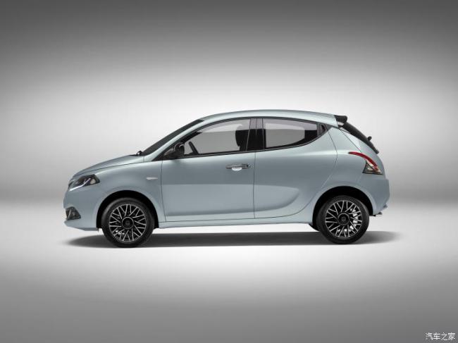 蓝旗亚 Ypsilon 2023款 基本型