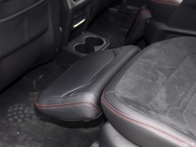 长安福特 锐界 2023款 锐界L 2.0T EcoBoost E-混动四驱七座 STLine